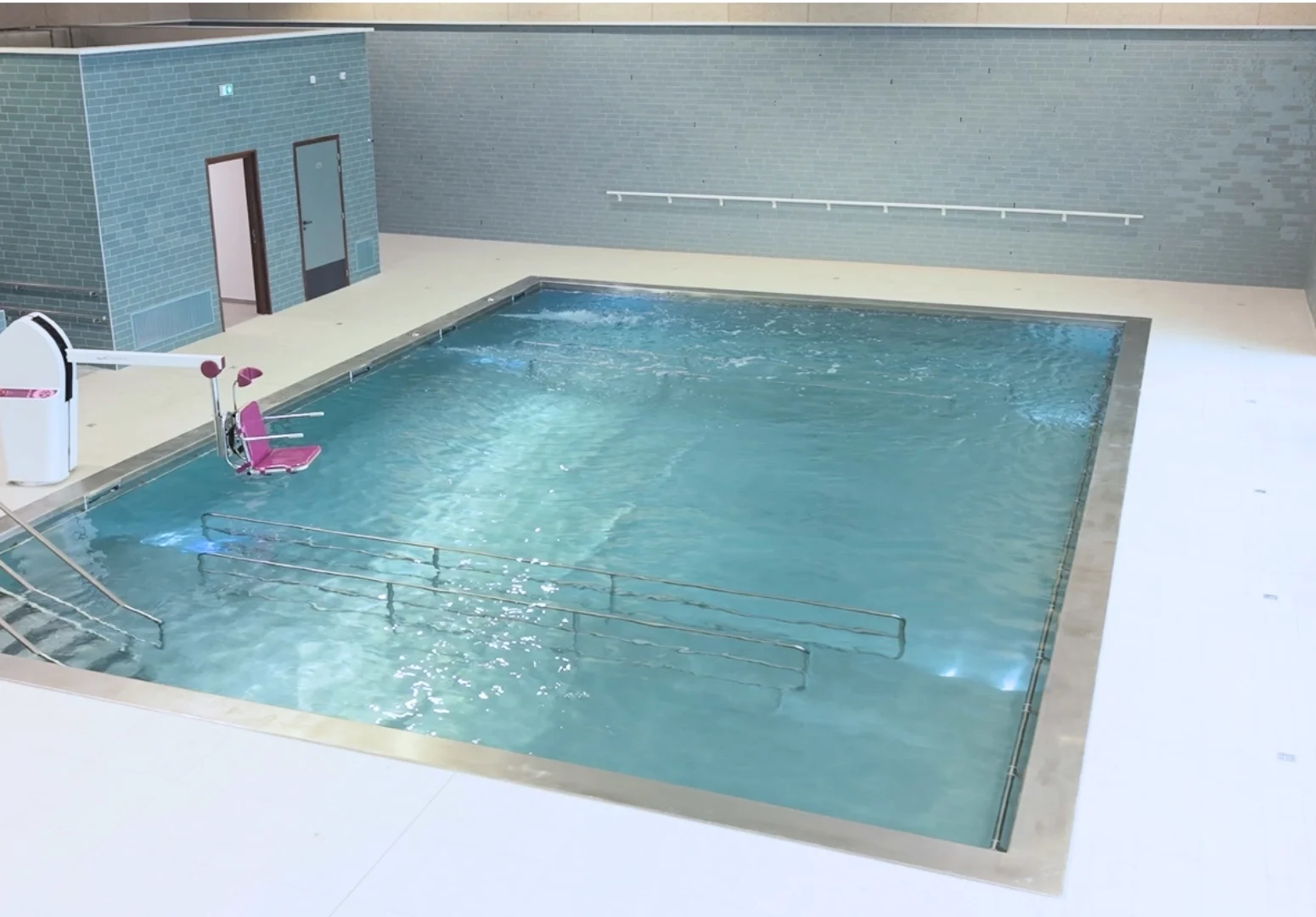 Ekinox – Concepteur d’espaces de soins aquatiques sur-mesure 6 Espace balneotherapie Hopital Maritime de Zuydcoote 2 1 e1770024917358